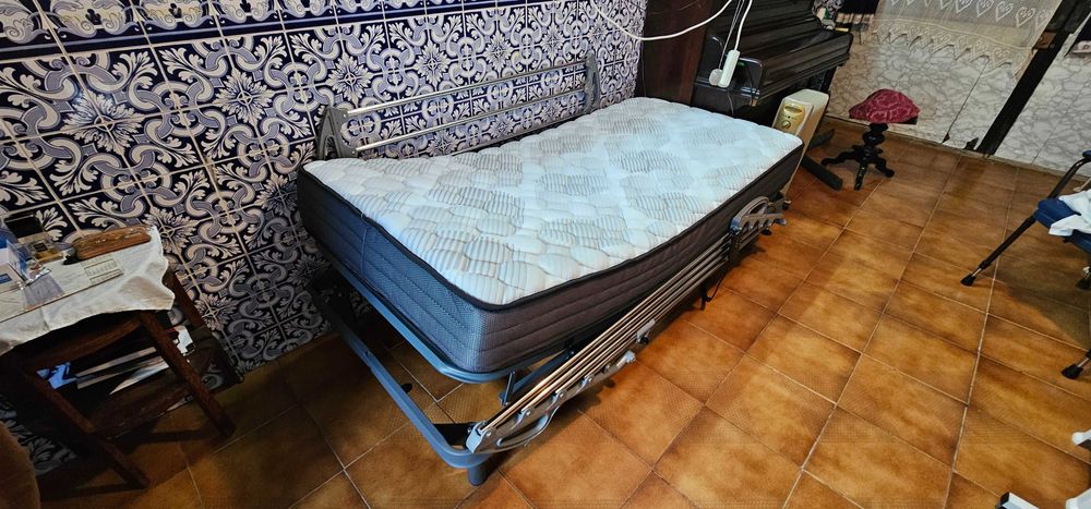 Cama eléctrica e colchão