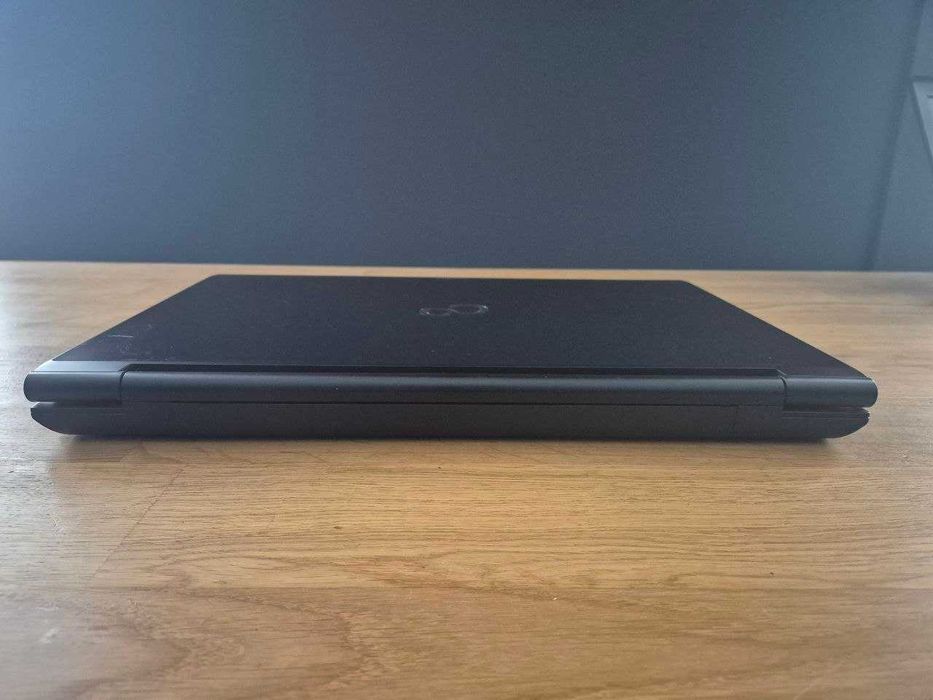 Ноутбук 17.3" Fujitsu LifeBook N532 i7-3630QM 4GB RAM 750HDD FullHD уцінка