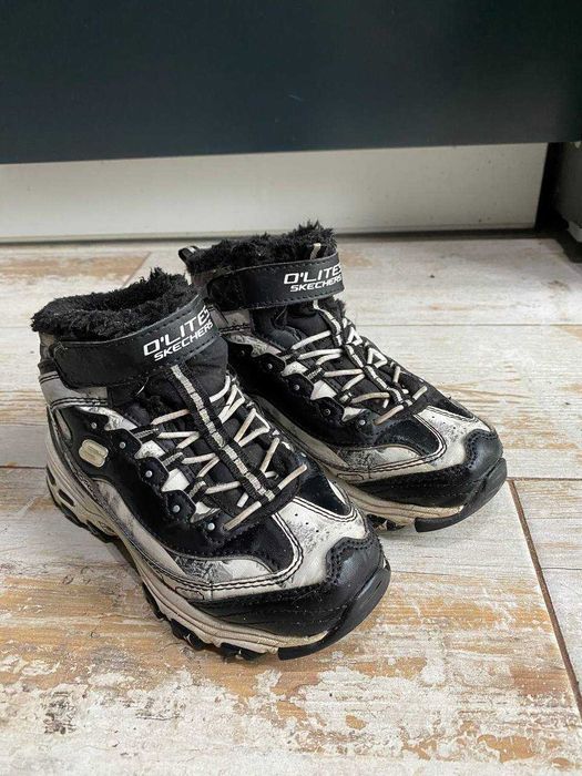 Дитячі кросівки Skechers розмір 28