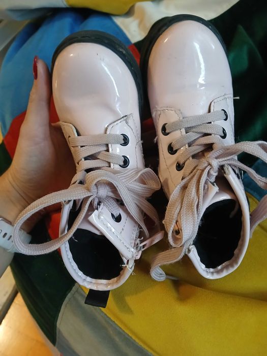 Buty rozmiar 24 dla dziewczynki Disney Minie