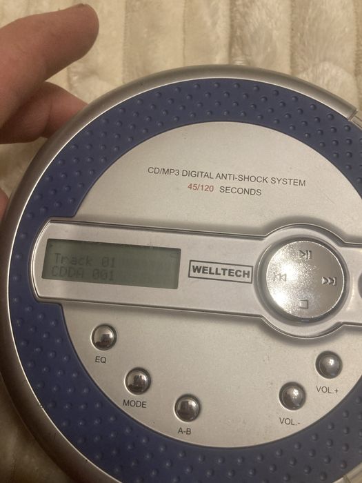 Diskman diskmen dyskmam przenosny odtwarzacz plyt cd i mp3