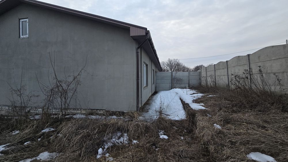 Продам! Дом смт  Писочин  с видом на озеро