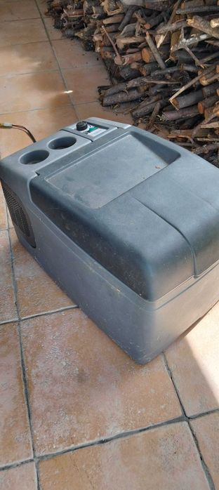 Frigorífico portátil 12/24 Volts marca INDEL B