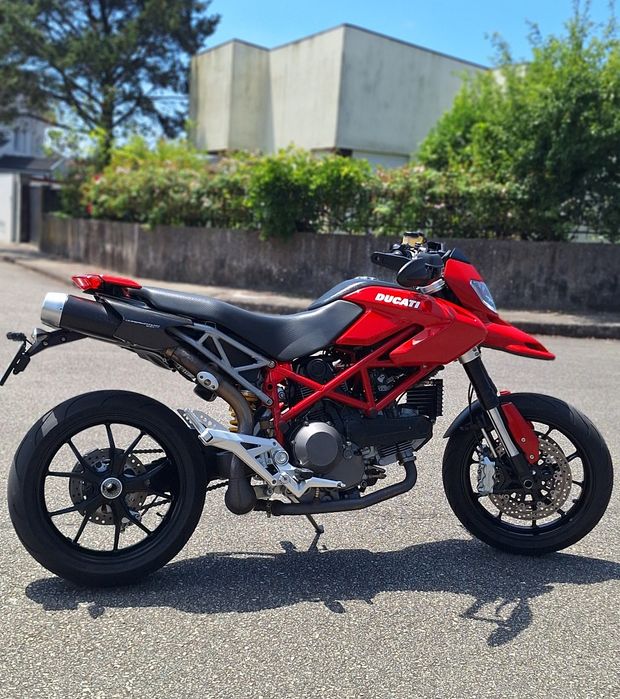 Ducati Hypermotard 1100 EVO – 2011 | 19.500 km | Nacional