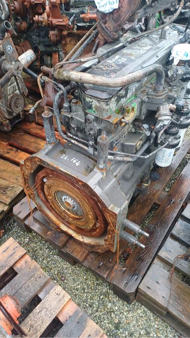 Silnik  Claas Arion 610, 620,630,640 axion John Deere 6068HRT83