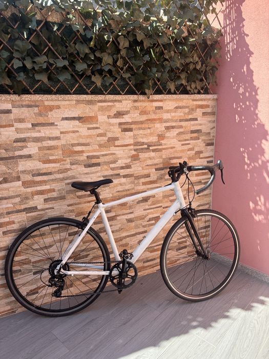Bicicleta de Estrada / Urbana – Branca, Restaurada (7 Vel)