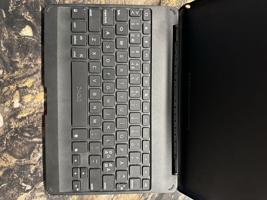 Продам клавіатуру до планшета Air 9,7 діагональ