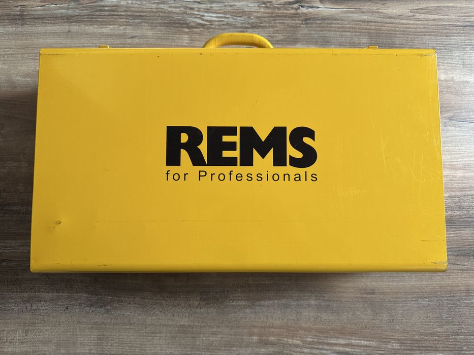 Zaciskarka akumulatorowa REMS Akku-Press ACC Basic Pack Zestaw 571014