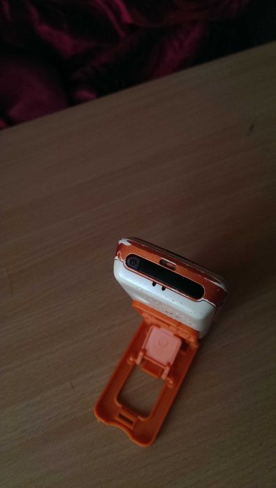 Sony Ericsson W200i из музыкальной линейки Walkman