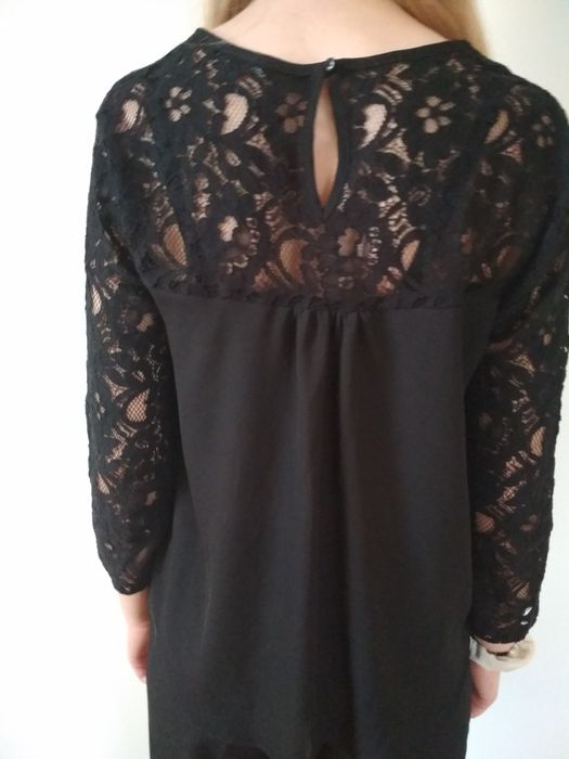 Bluzki czarne S koronka