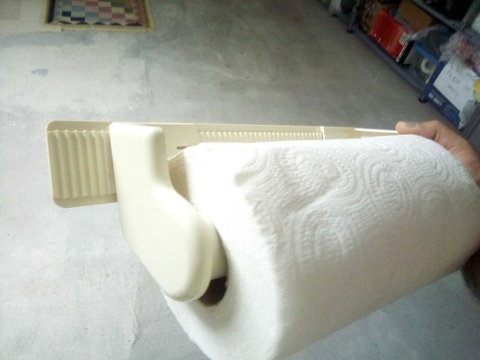 Dispensador de sabão, porta rolo de p. higiênico  porta rolo cozinha