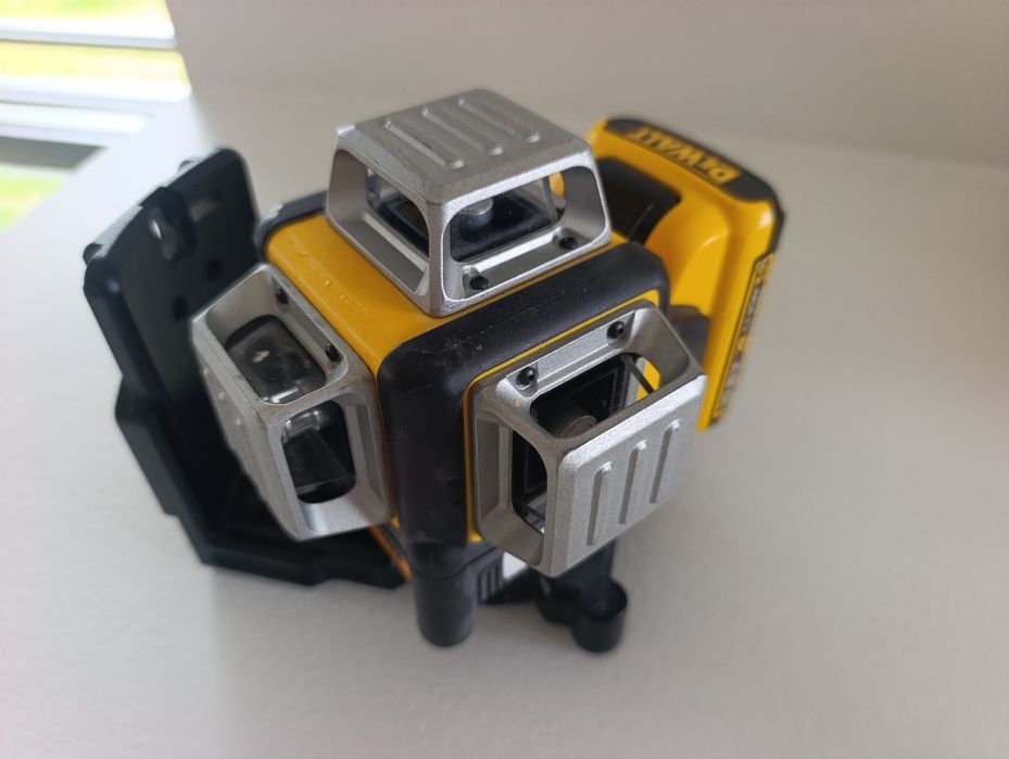 Poziomica laserowa firmy dewalt