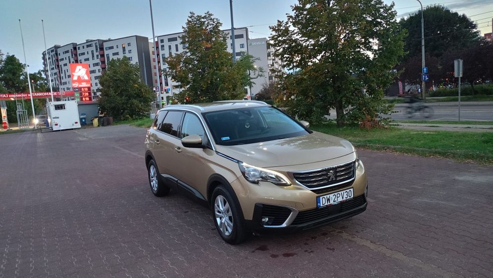 Peugeot 5008