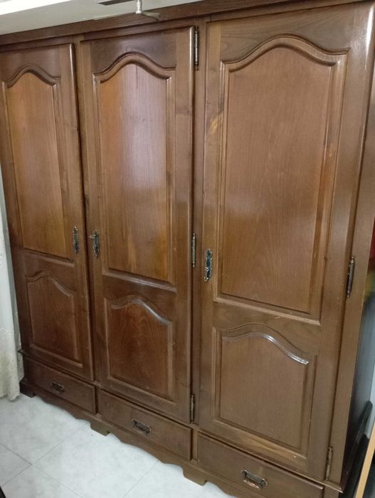 Mobilia de quarto de casal em mogno