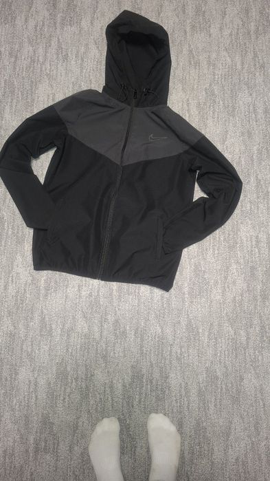 Продам вітровку найк