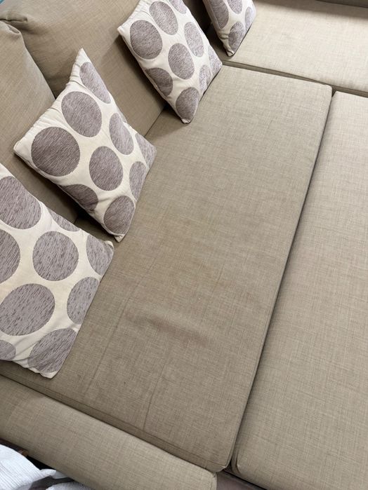 Sofá-cama de canto com arrumação IKEA HOLMSUND
