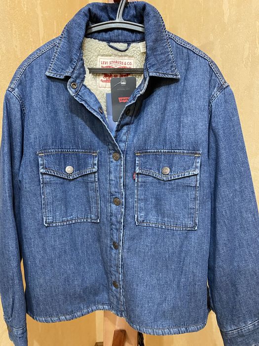 Джинсова куртка жіноча Levis