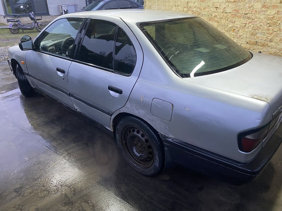 Продам нісан примера п10 v16