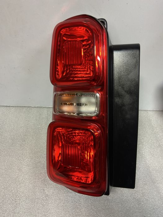 Lampa Tylna lewa Toyota PROACE ll Expert lll Jumpy