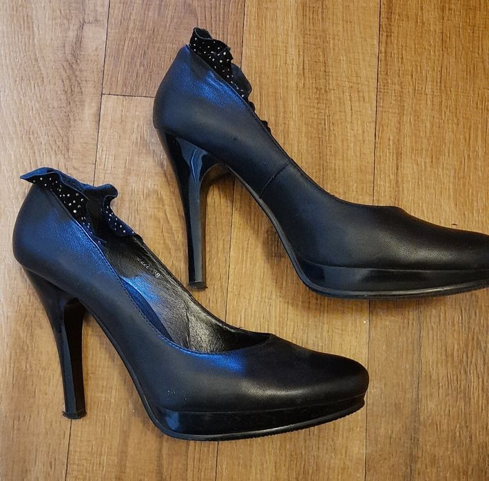 Жіночі шкіряні туфлі, 24.5см