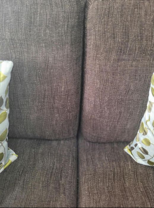 2 Sofas de dois lugares como novos