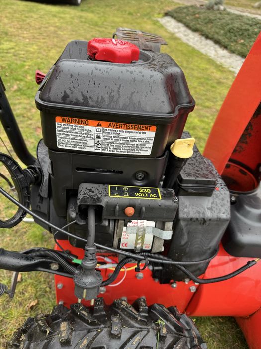 Odsniezarka Simplisity 1226 l silnik b&g 12 koni