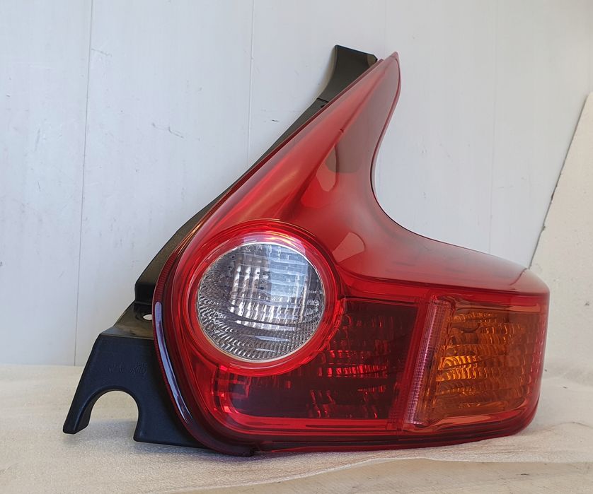 nissan juke i 11 -lampa tył prawa europa oryginał