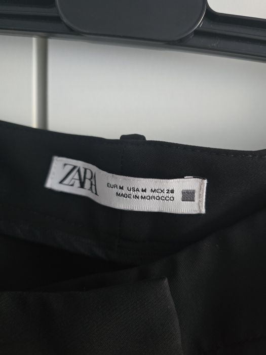 Spodnie z zaszewkami wide leg – Zara