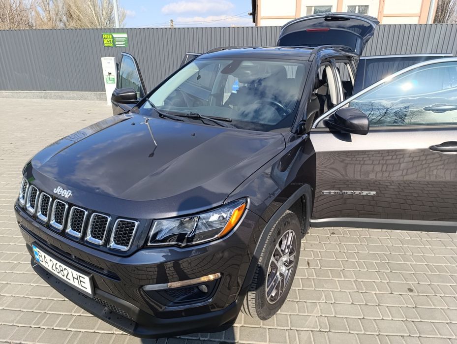 Продам Jeep Compass