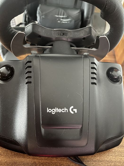Volante + pedais Logitech G29 Driving Force PS5/PS4/PS3/PC