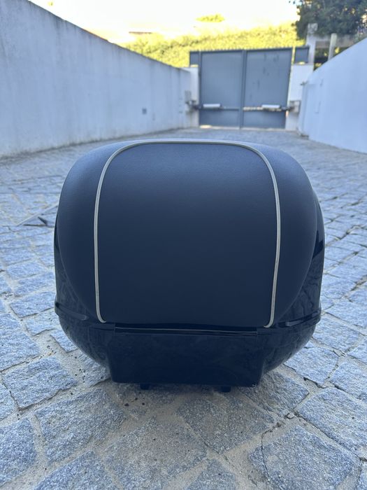 Top case Vespa GTS 125