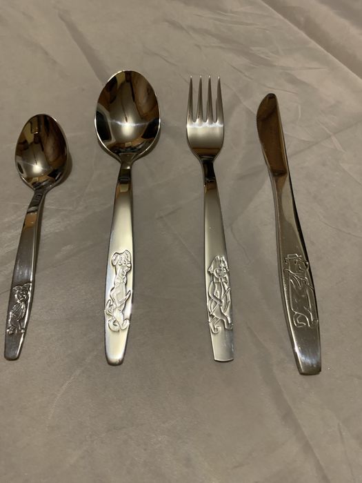 Столовые приборы детские