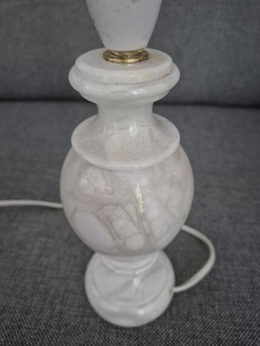 Stara lampa z Marmuru (onyxu)