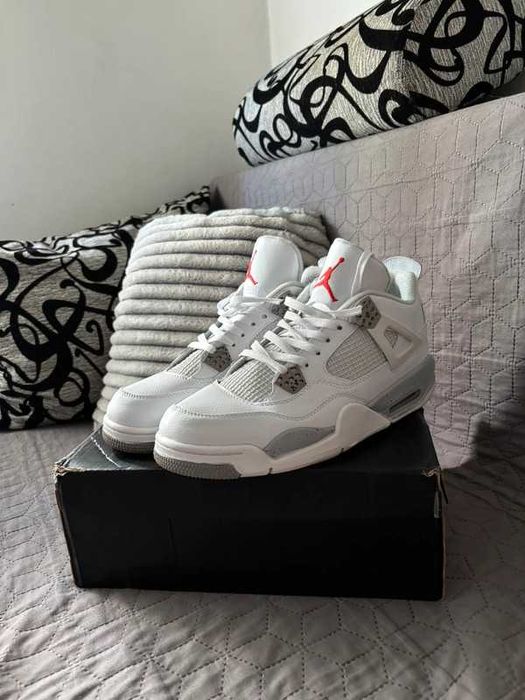 Air Jordan 4 Retro Tech White Oreo rozmiar Nowe Orginalne 42