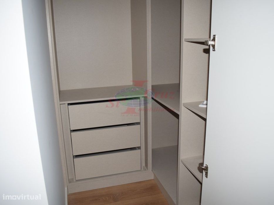 Apartamento T2 - Novo - Bairro de S. Miguel