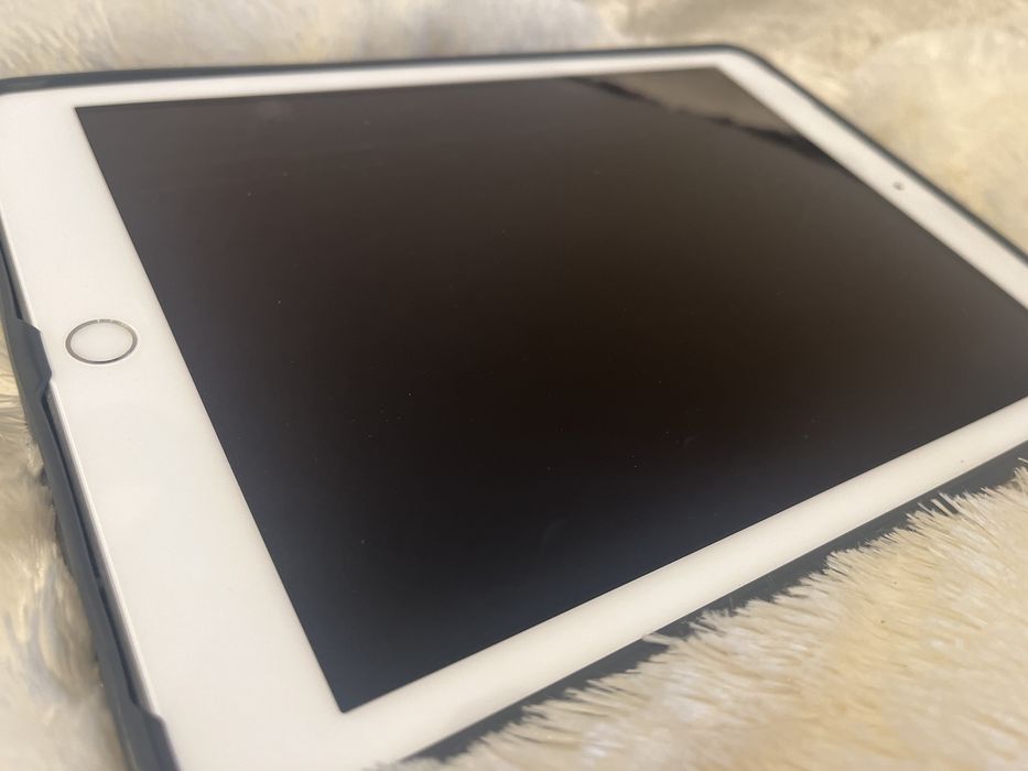 Ipad 6 geracao 9,7 cinza 32 GB