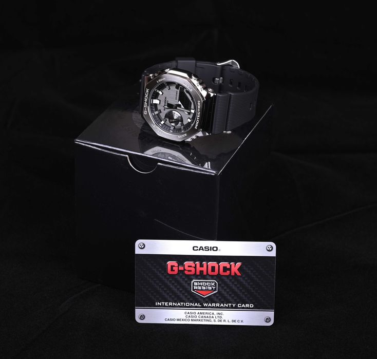 Годинник чоловічий Casio G-Shock GM-2100-1A новий оригінал