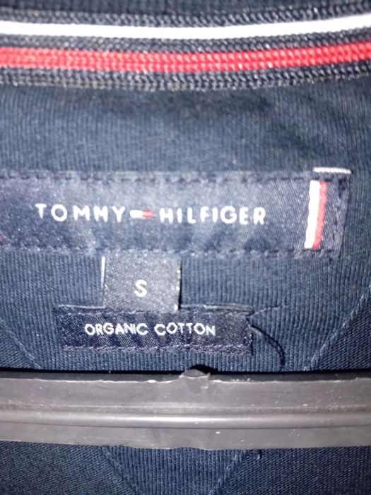 Продам мужскую футболку Tommy Hilfiger