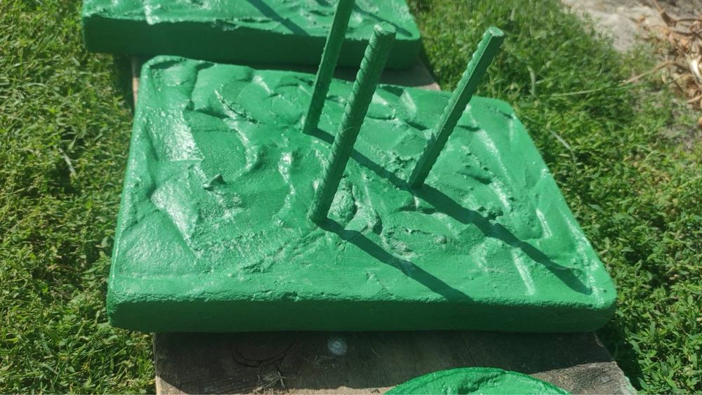 Підставки для ростових квітів 3/5/7 квіток бетон метал для вітрин фотозон великих квітів труба 20 мм та 16 мм