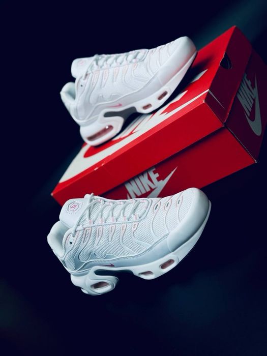 Женские кроссовки Nike air max tn 95 plus/ бело розовые кроссовки Найк