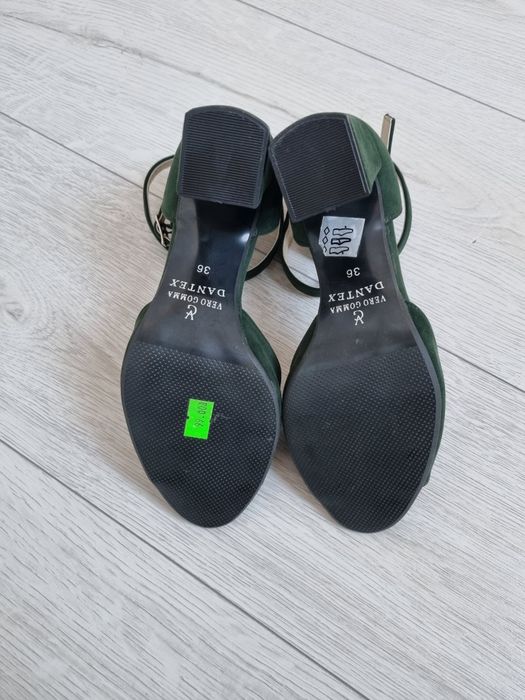 Buty na obcasie nowe