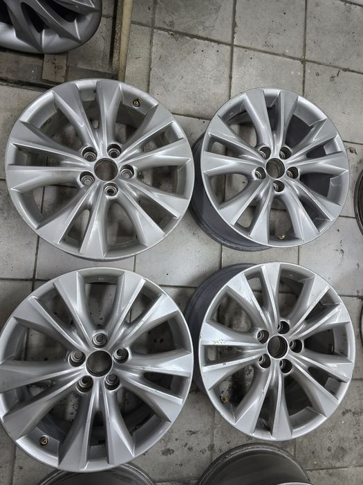 Alufelgi felgi aluminiowe oe toyota rav 4 5x114,3 et 45 7,5jx18"