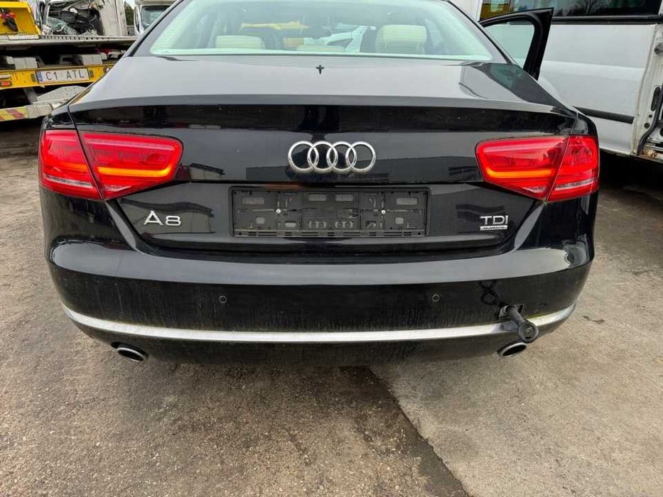 AUDI A8 D4 S8 кришка багажника розбор ауді а8 с8 в4 запчасть деталь