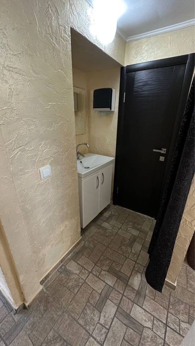 Продам комерційне приміщення в центрі