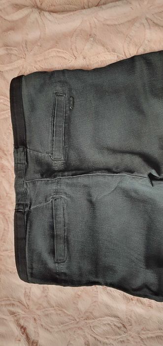 Damskie spodnie jegginsy jeansowe rozmiar 38