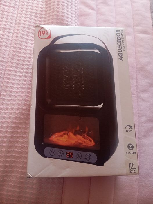 Aquecedor cerâmico com efeito chamas