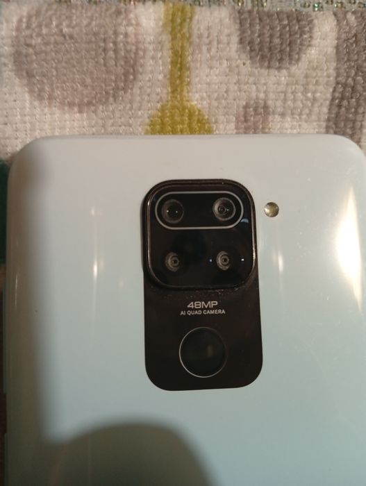 Смартфон Redmi Note 9