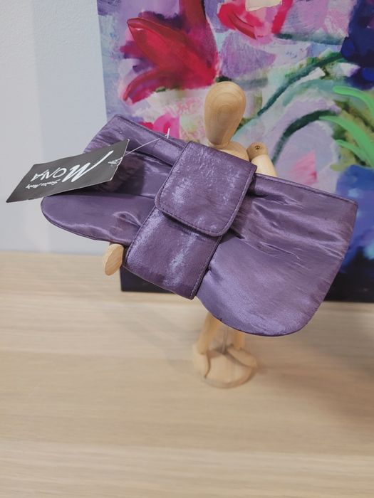 Kosmetyczka fioletowa do torebki na zamek jak kokarda urocza elegancka