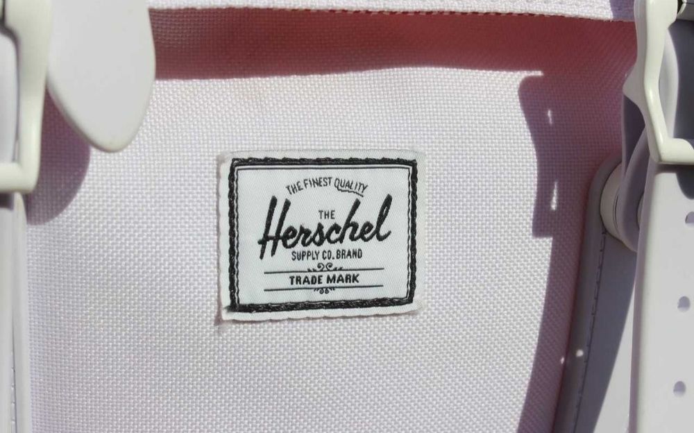 Белый рюкзак Herschel