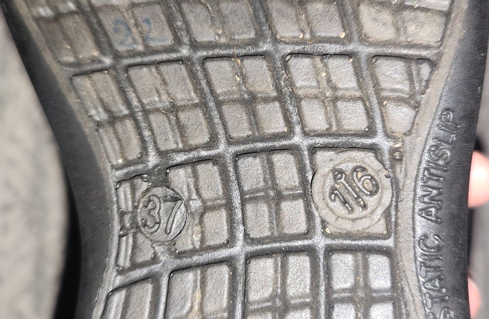 Buty ESD r. 37 / 24 cm robocze skóra blacha